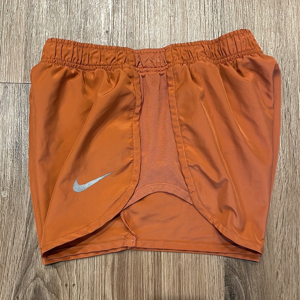 Nike Running Shorts - Picture 4 of 5